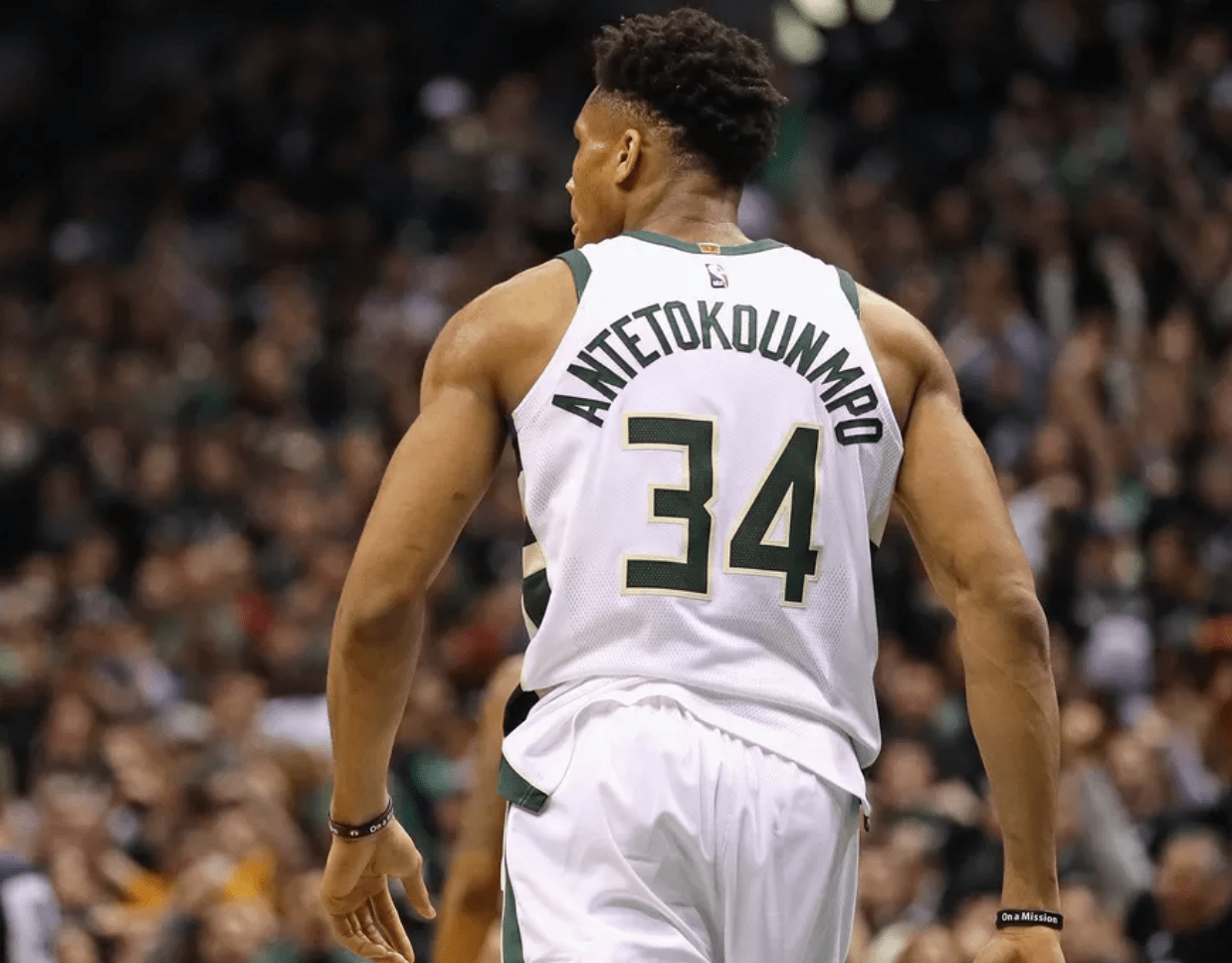 动作与分球 动作与分球